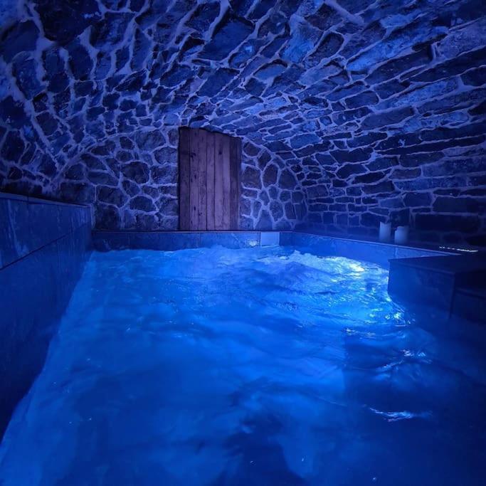 O Nuit Claire, Superbe Longere Avec Spa. Dompierre-Sur-Helpe Extérieur photo