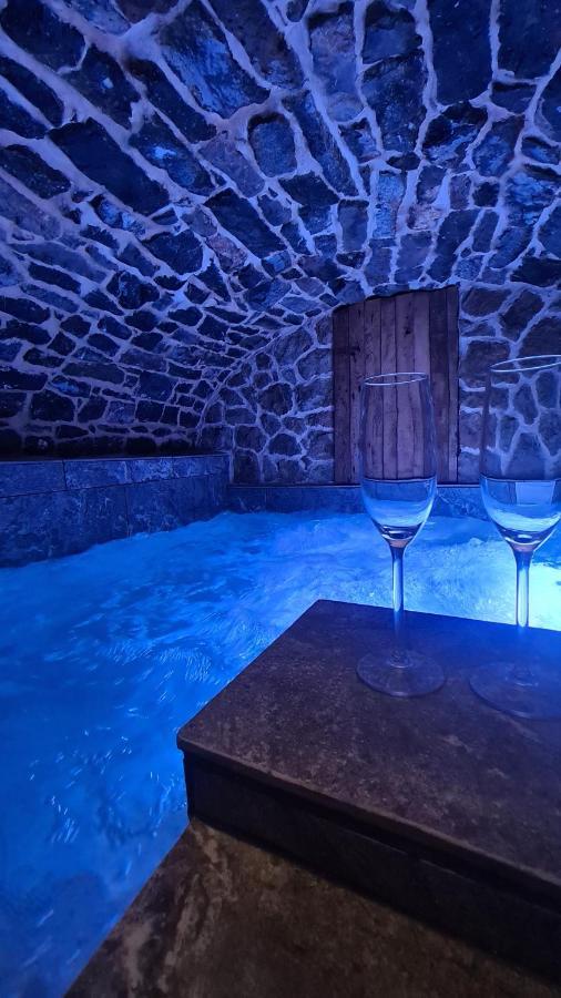 O Nuit Claire, Superbe Longere Avec Spa. Dompierre-Sur-Helpe Extérieur photo